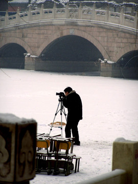 摄影师 摄影发烧友 拍摄雪景