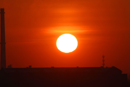 太陽 黃昏 傍晚 陽光 紅色