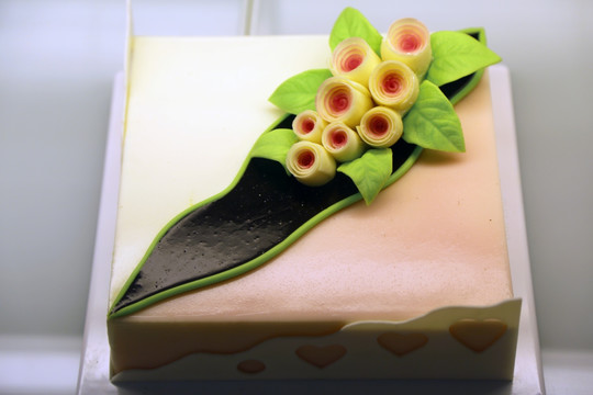 创意花叶蛋糕