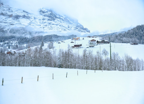 雪山小镇