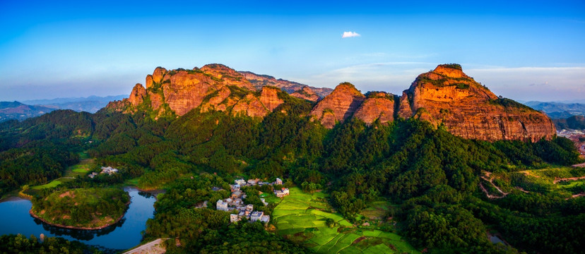 绚丽迷人都峤山