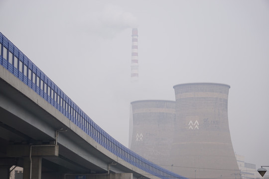 城市里的雾霾天气