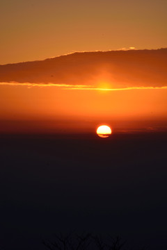 天目山日出