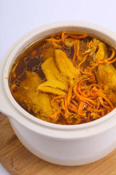 蟲草花燉雞湯