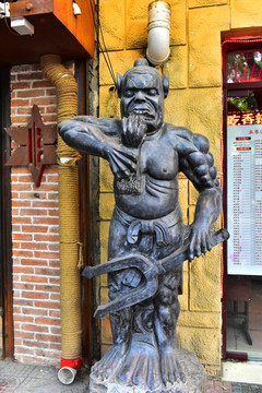 北京簋街 食人鬼雕塑