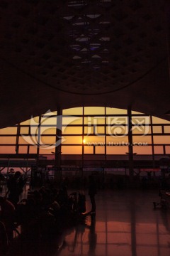 机场日落