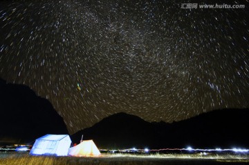 格聂神山星空