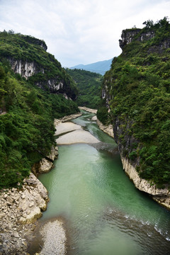 阿蓬江大峡谷