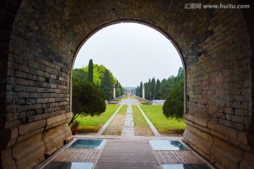 明显陵 神道