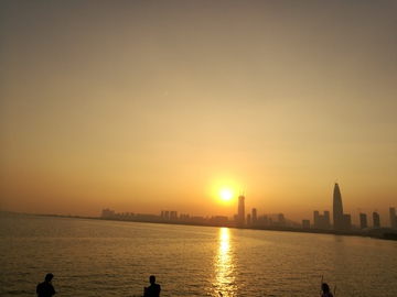 海滨夕阳