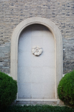 梅花石雕门框