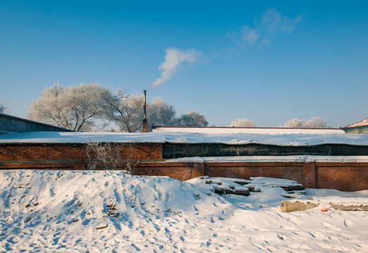 东北乡村雪景