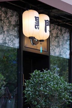 黑門餐廳燈籠