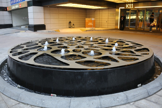 新天地k11大廈噴泉