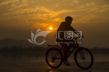 梅溪湖骑自行车夕阳