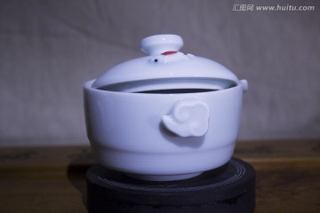 套瓷茶壶