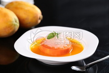 手磨杏汁木瓜炖雪蛤