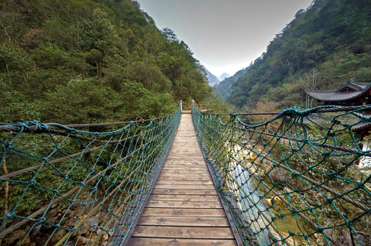 武义牛头山银锁桥全景