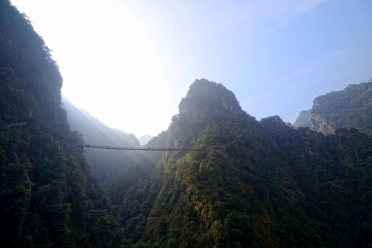 武义牛头山天师峰金锁桥全景