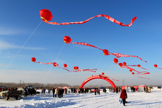 冬季雪地庆典