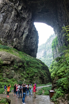 武隆天坑天龙桥景点