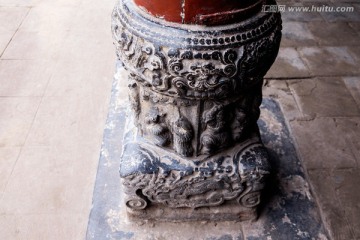 石刻柱子