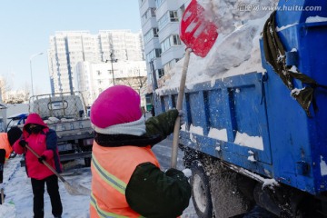 清理积雪