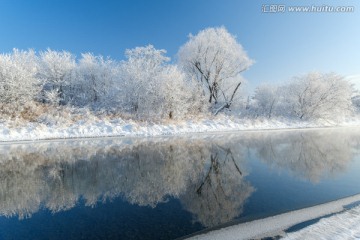 冰河雾凇