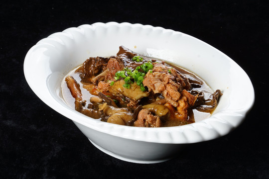 小雞燉蘑菇