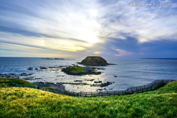 夕阳海岛海岸礁石海浪