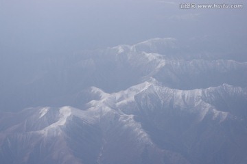 俯瞰綿綿山脈