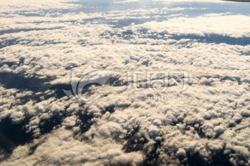 飞机上拍摄云海