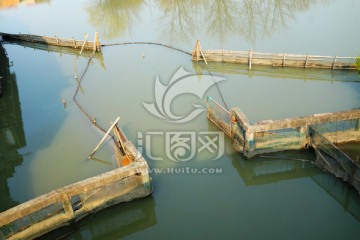 江南水乡 河道闸门