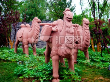 骆驼队 雕塑