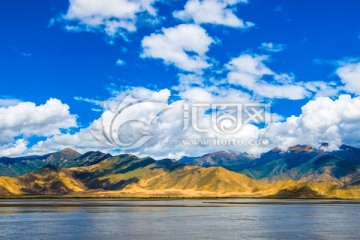 西藏风光 羊卓雍措 高山丘壑