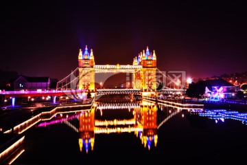 苏州伦敦桥夜景