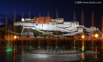 布达拉宫广场夜景