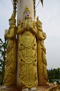 缅甸风格佛像雕塑图片