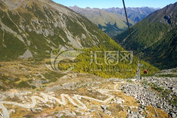 黑水达古冰山景区 索道缆车