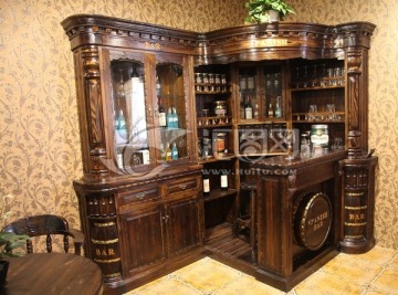 木制酒柜吧台