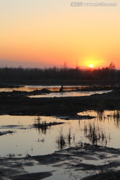 河水 夕阳