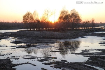 河水 夕阳