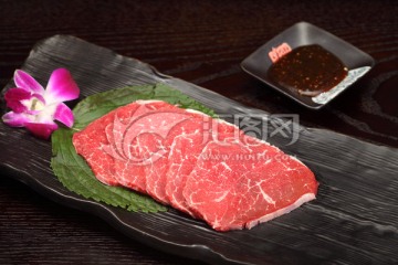 嫩肩肉