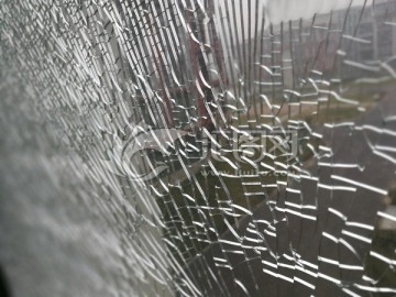 幕墙玻璃 幕墙破碎 钢化玻璃