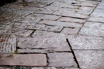 石板道路