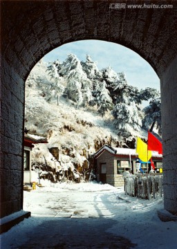 高山雪景