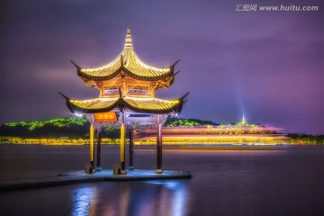 西湖集贤亭夜景