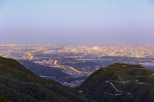 西山远眺北京城西城区全景