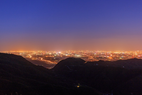 西山远眺北京城西城区夜景