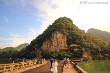 柳州 龙潭公园 雷山 摩崖石刻